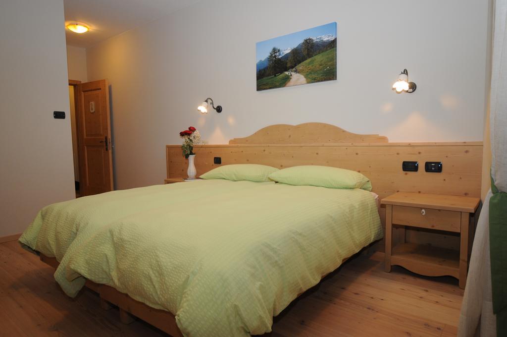 Agritur Primo Sole Villa Cles Room photo