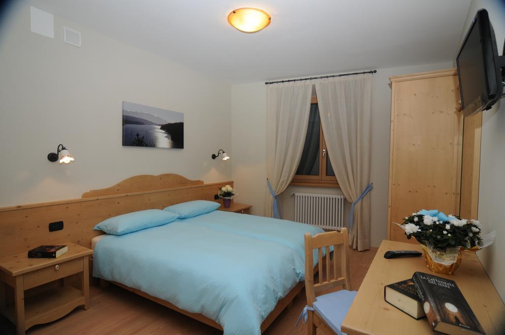 Agritur Primo Sole Villa Cles Room photo