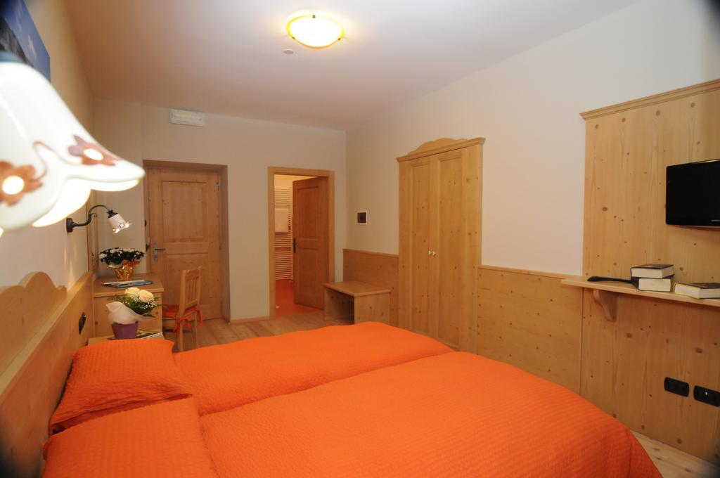 Agritur Primo Sole Villa Cles Room photo