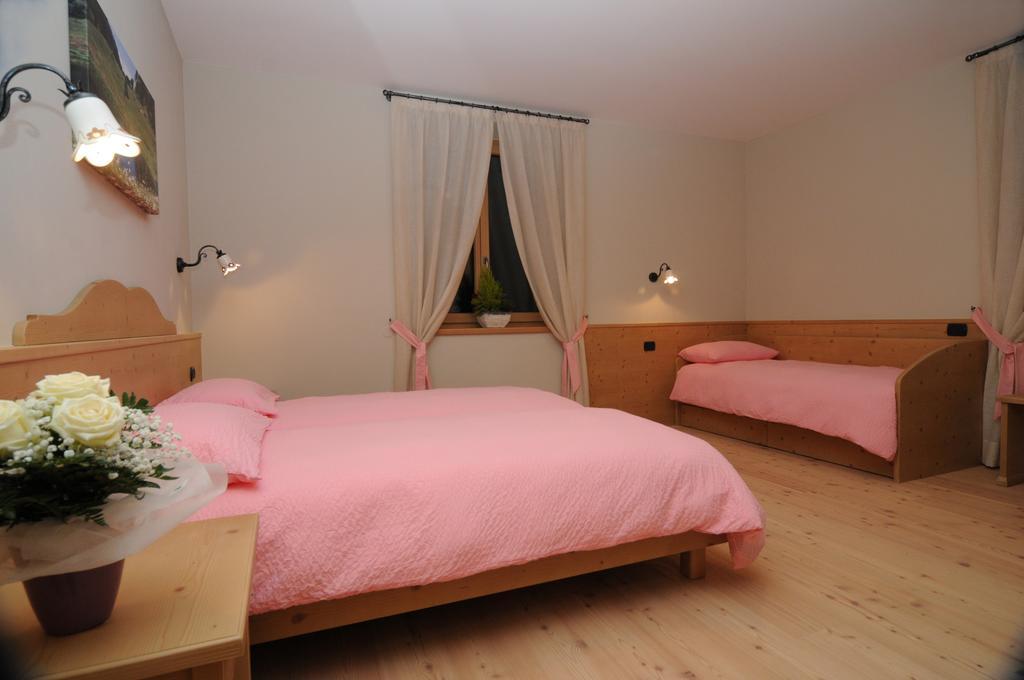 Agritur Primo Sole Villa Cles Room photo